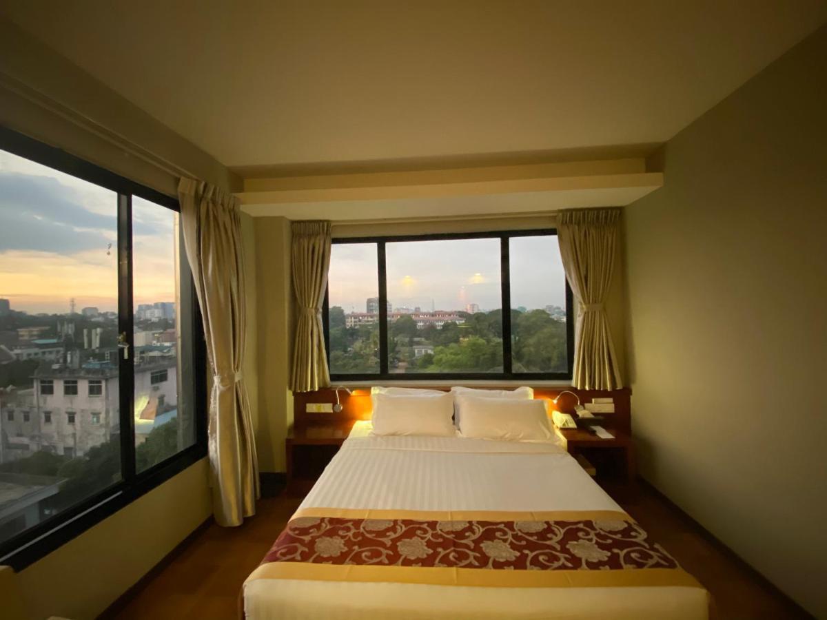 My Dream Hotel ย่างกุ้ง ภายนอก รูปภาพ